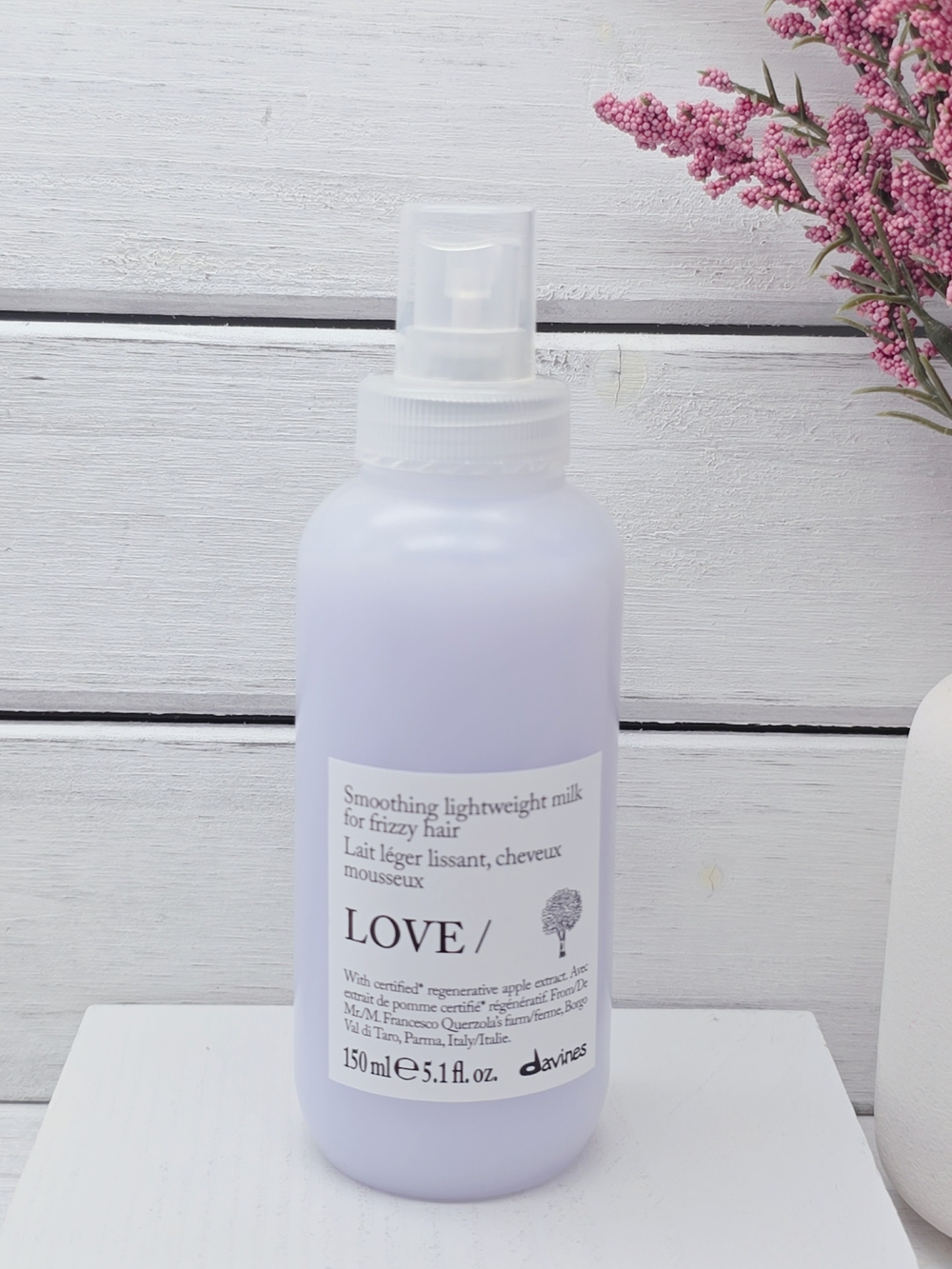 Davines LOVE/ Smoothing Lightweight Milk for Frizzy Hair